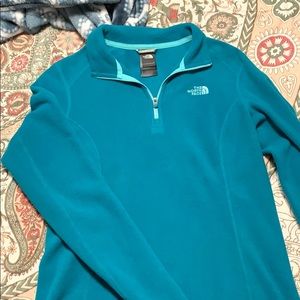 Women’s northface fleece pull over